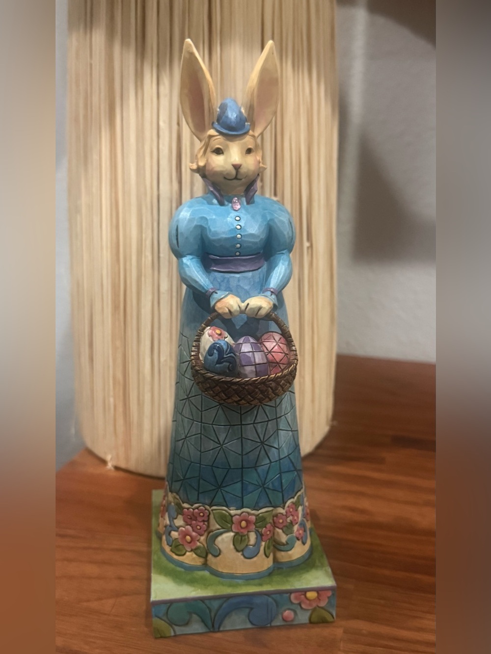 Jim Shore Mrs Rabbit with Eggs 4015498: